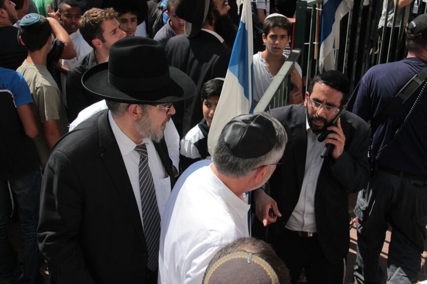 הלוויות קורעות לב: "תנוח בשלום ילד שלי; אנחנו צריכים כוח"