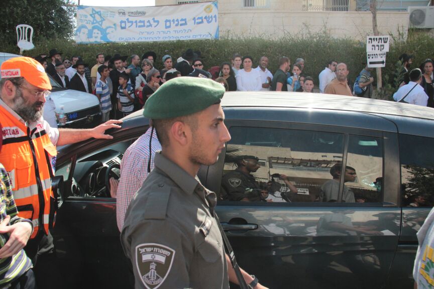 הלוויות קורעות לב: "תנוח בשלום ילד שלי; אנחנו צריכים כוח"