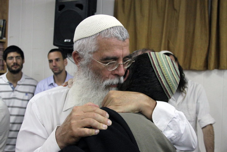 כאב ודמעות • האבל בישיבות "מקור חיים" ו"שבי חברון"