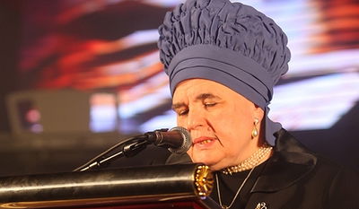 אשת האדמו"ר מבעלזא