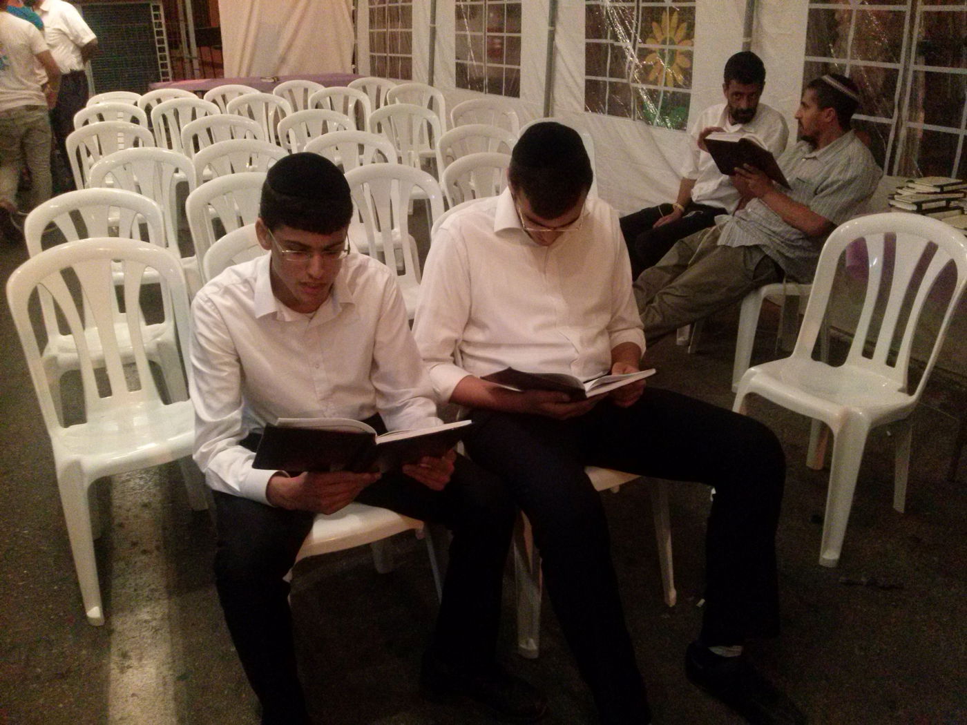 תיעוד ראשון: אוהל האבלים של משפחת יפרח באלעד