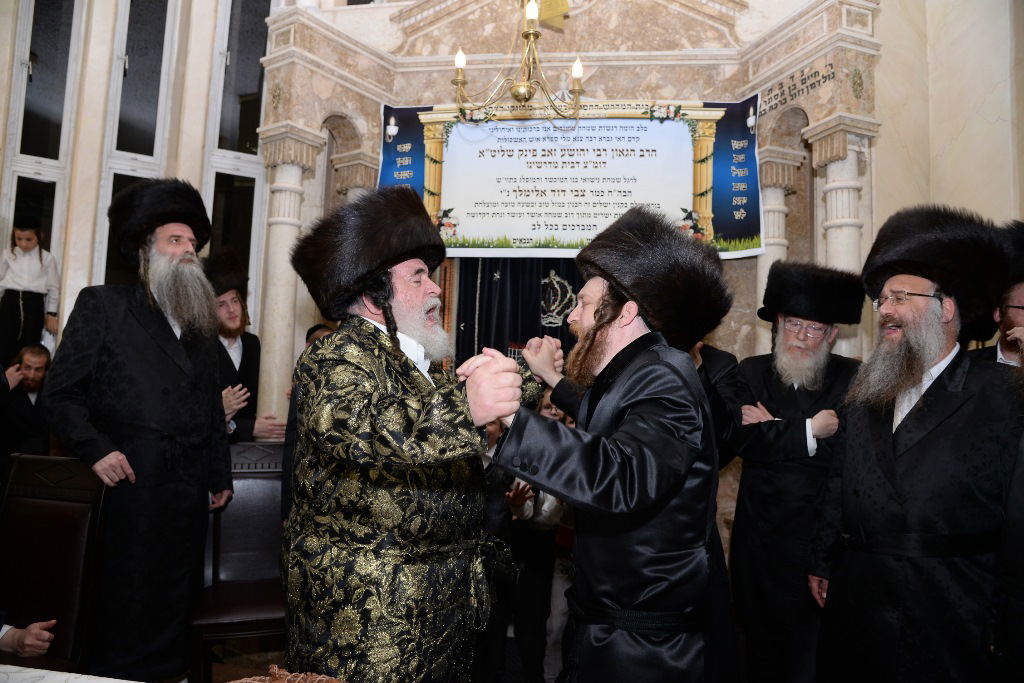 תמונות: שמחת הפארשפיל לבן הדיין רבי יהושע פינק