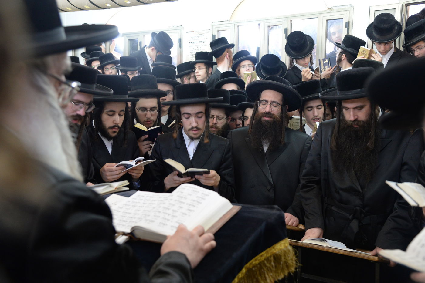 20 שנה להסתלקות: האדמו"ר מצאנז עלה לקבר אביו