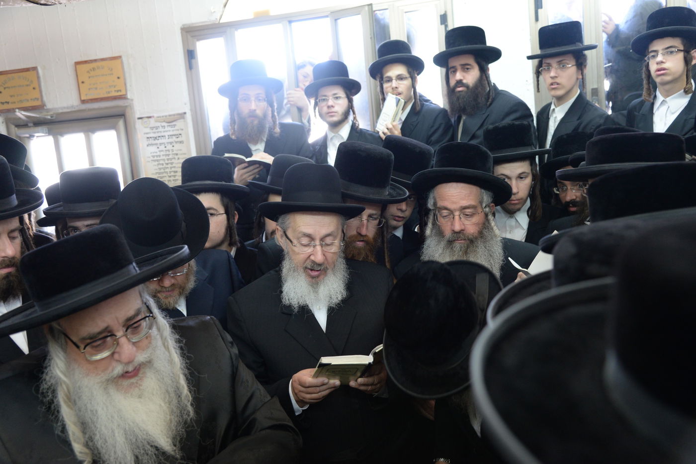 20 שנה להסתלקות: האדמו"ר מצאנז עלה לקבר אביו