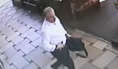 פישר עם מזוודת המזומנים