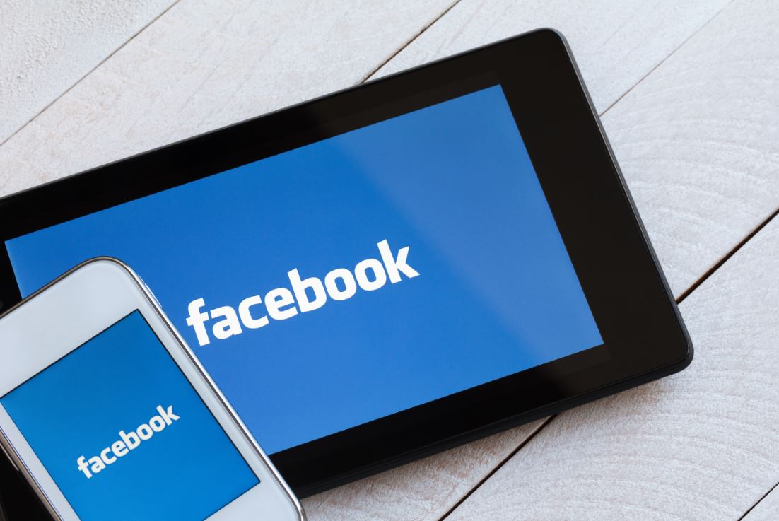 למה לבזבז זמן על הפגישות עם חברים אם אפשר לעשות "לייק" בפייסבוק?