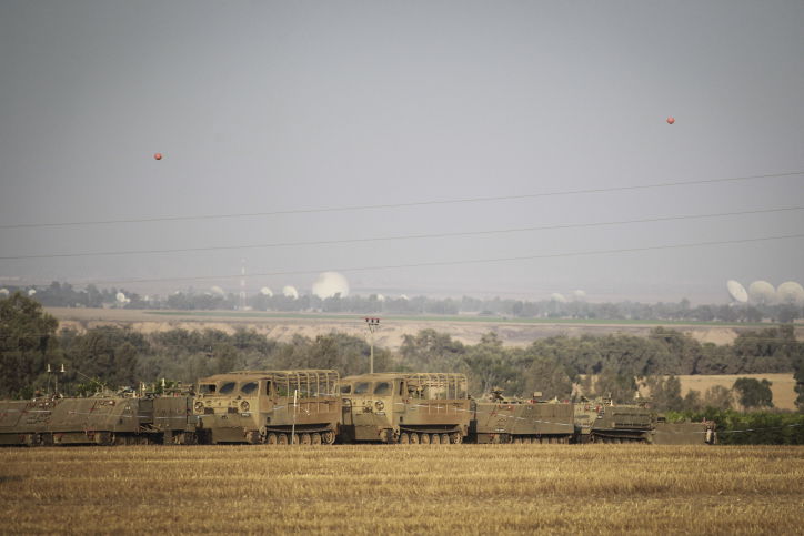 לקראת פעולה? כוחות צה"ל נערכים בגבול רצועת עזה • תמונות