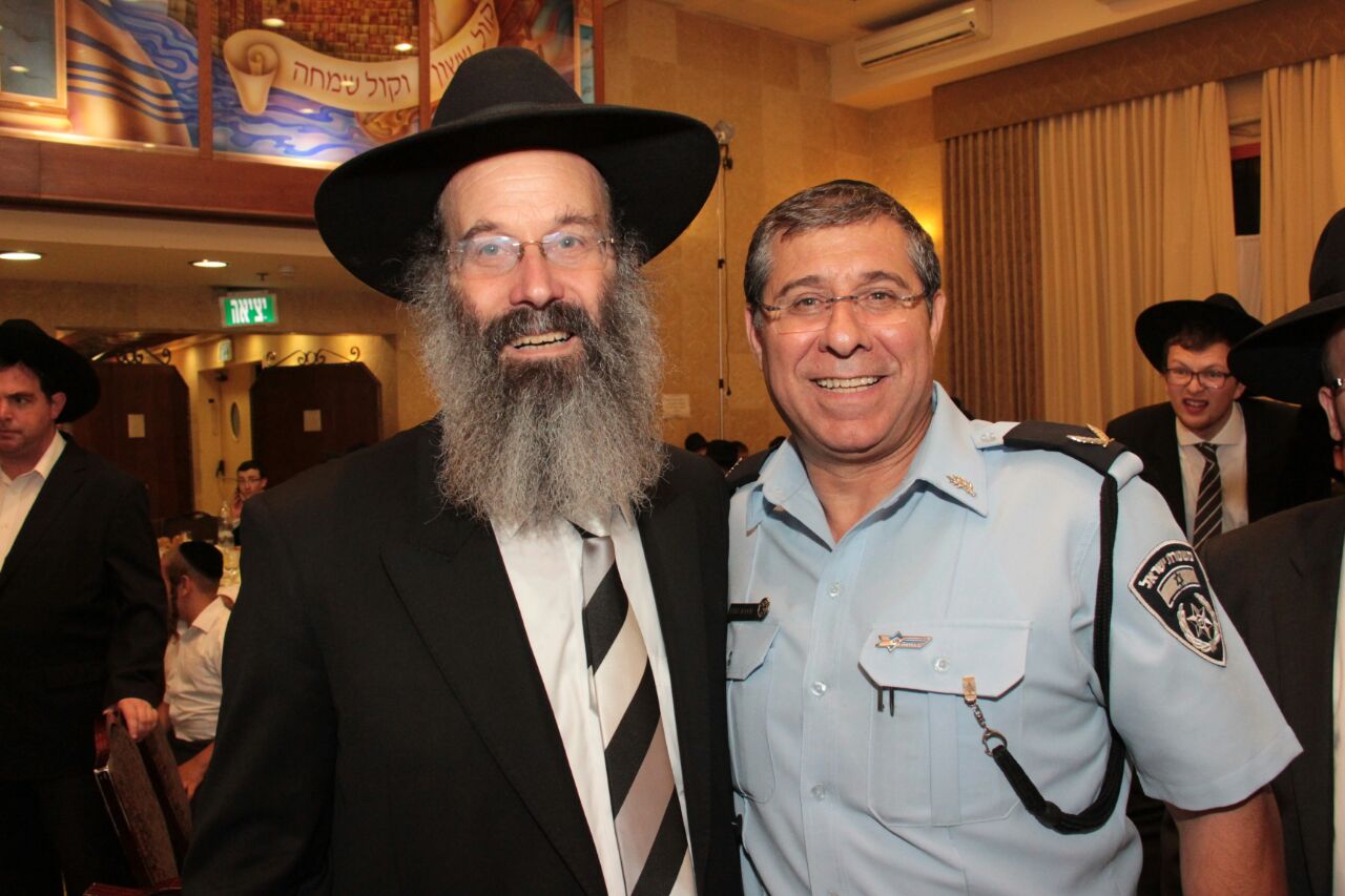 גלריה: הגר"ח קנייבסקי רקד אצל "המלך" אברהם רובינשטיין