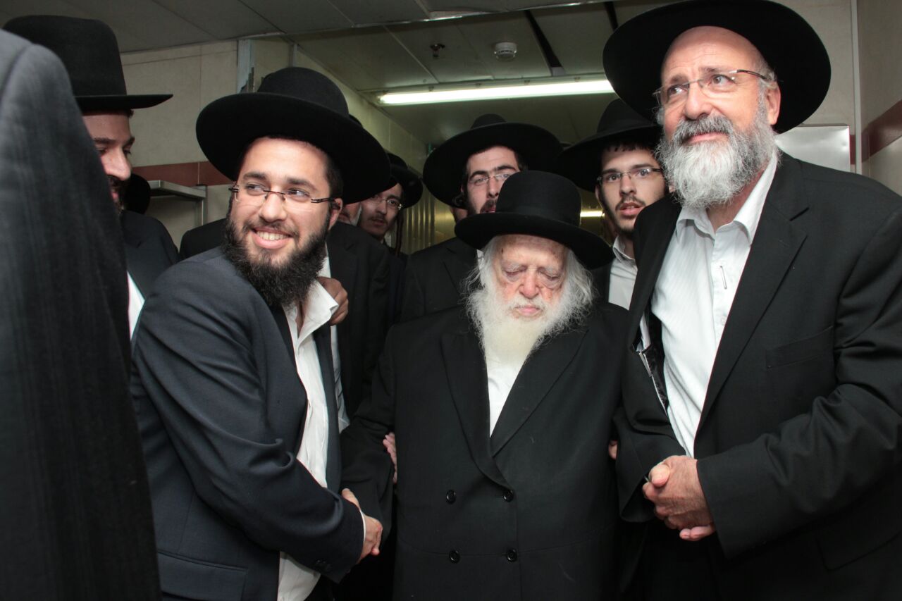 גלריה: הגר"ח קנייבסקי רקד אצל "המלך" אברהם רובינשטיין