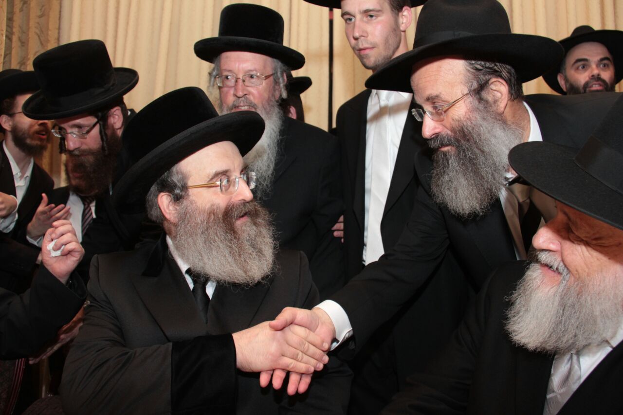 גלריה: הגר"ח קנייבסקי רקד אצל "המלך" אברהם רובינשטיין