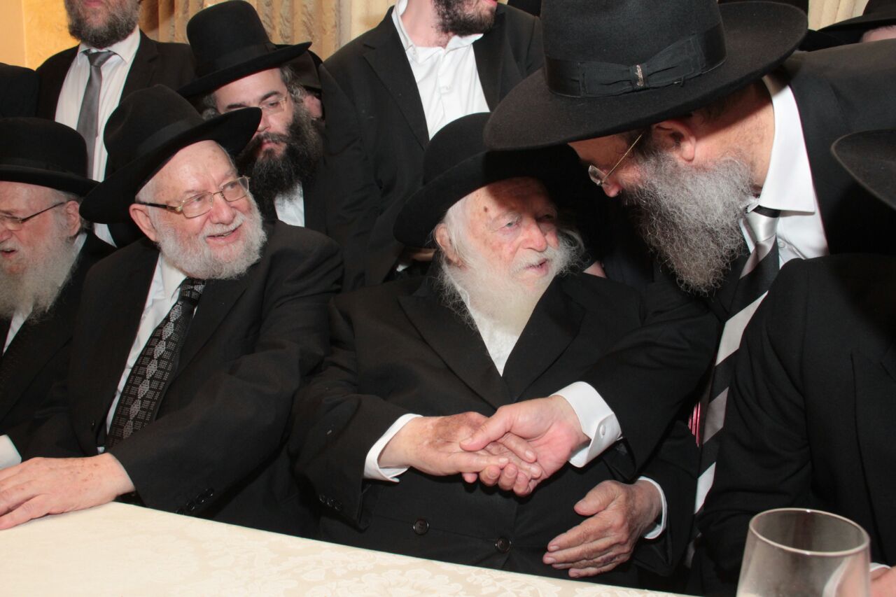 גלריה: הגר"ח קנייבסקי רקד אצל "המלך" אברהם רובינשטיין