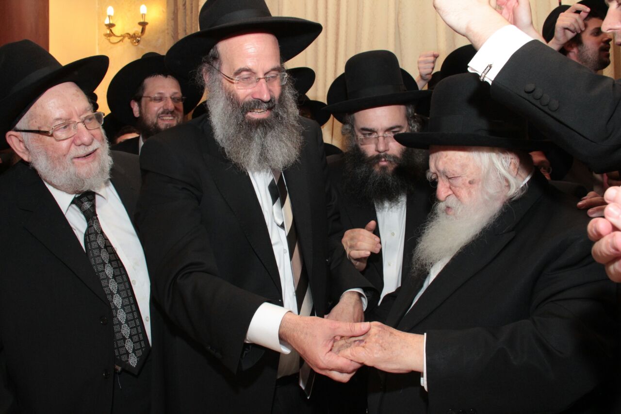 גלריה: הגר"ח קנייבסקי רקד אצל "המלך" אברהם רובינשטיין