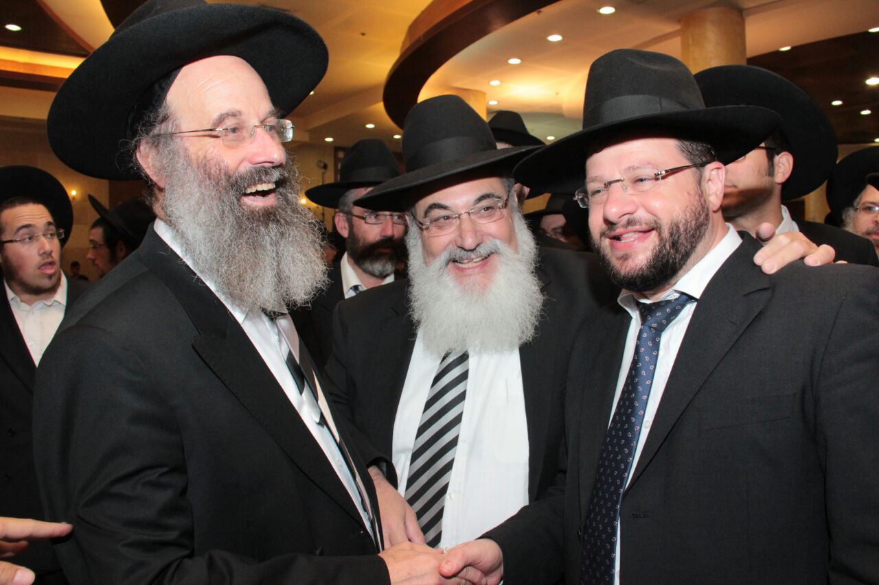 גלריה: הגר"ח קנייבסקי רקד אצל "המלך" אברהם רובינשטיין