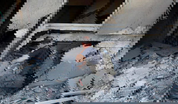 נס בדרום: הילדות יצאו ל'התאוורר' - הרקטה פגעה בחדרן