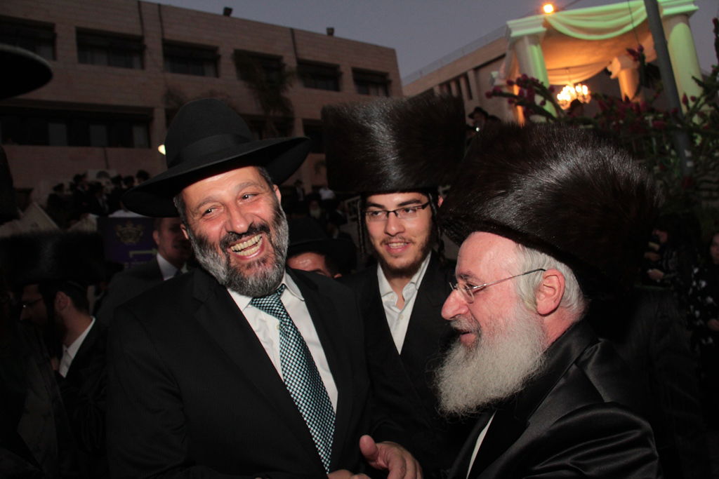 גלריה: חתונת בת הגר"א וייס