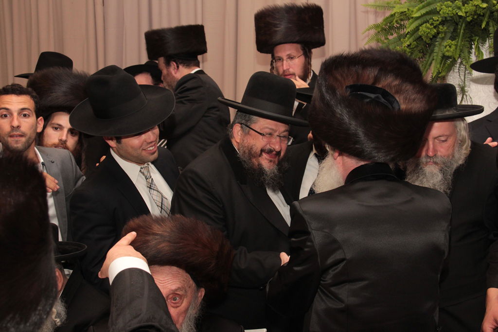 גלריה: חתונת בת הגר"א וייס