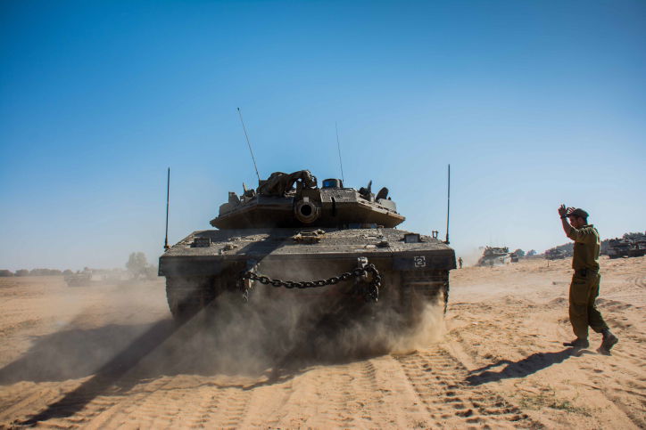 היום השני של "צוק איתן" בתמונות