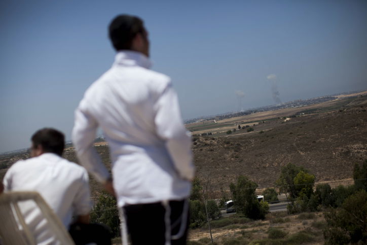 היום השני של "צוק איתן" בתמונות