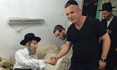 אבישי אברהמי במעונו של מרן הגראי"ל שטיינמן