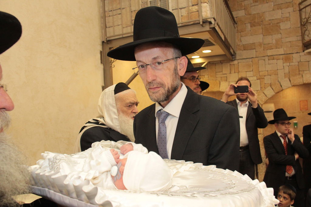 גלריה: ברית לנכדו של ח"כ יעקב אשר