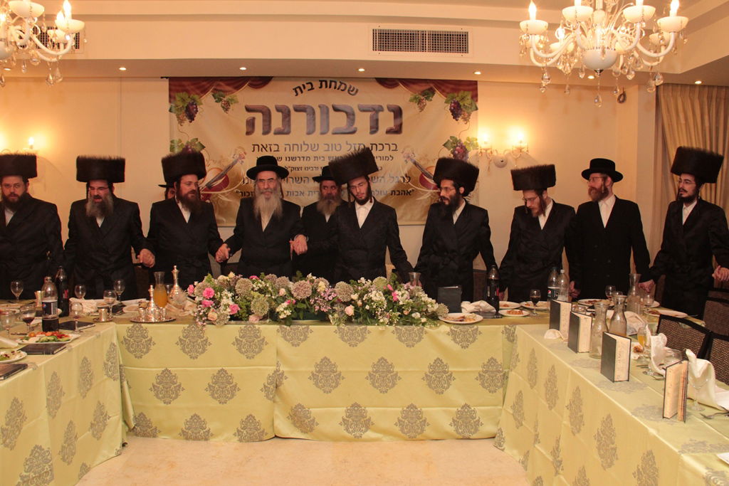 שבע ברכות לנכד האדמו"ר מנדבורנה זצ"ל • גלריה