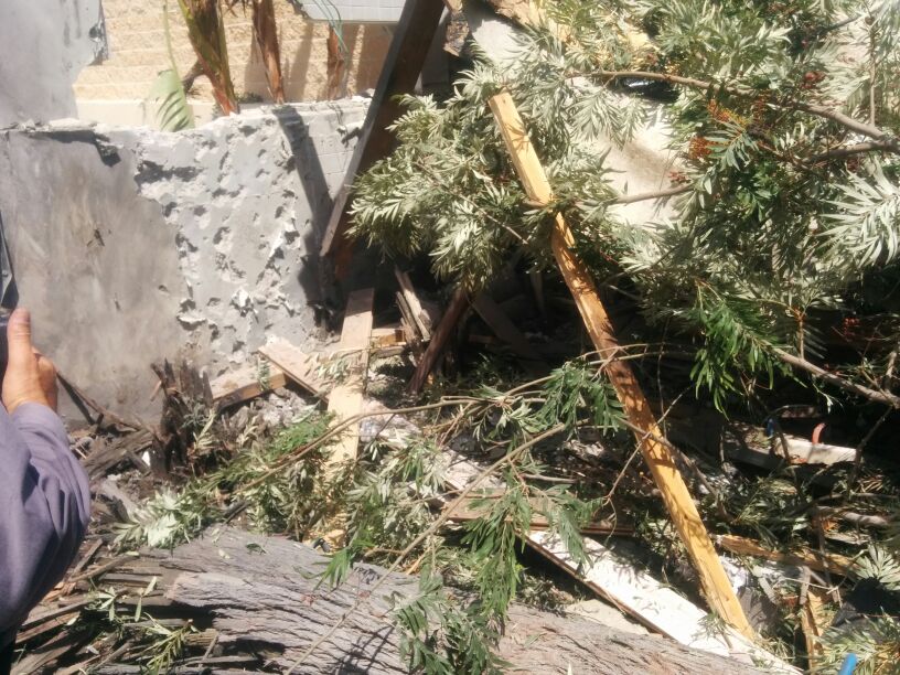 צפו בנס: רקטה נחתה בחצר בית באשקלון