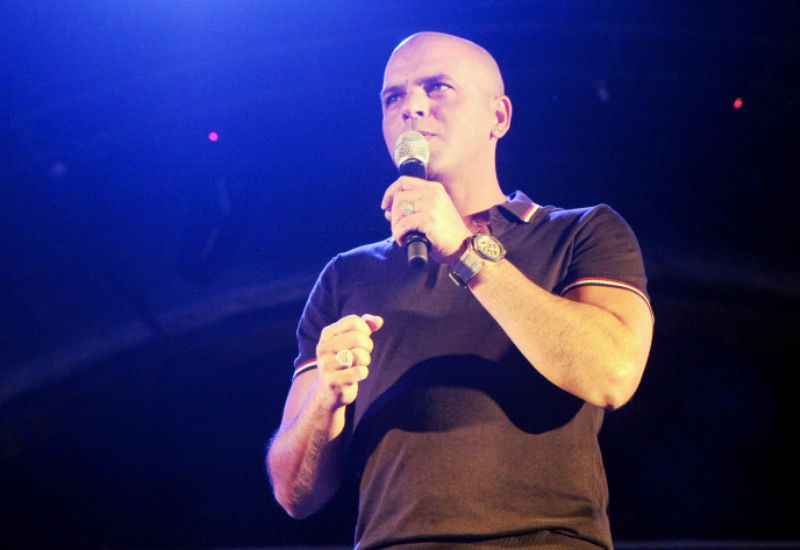 הזמר אייל גולן