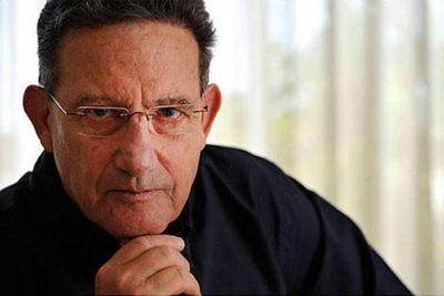 לנשוך שפתיים ולהמשיך / רון בן ישי