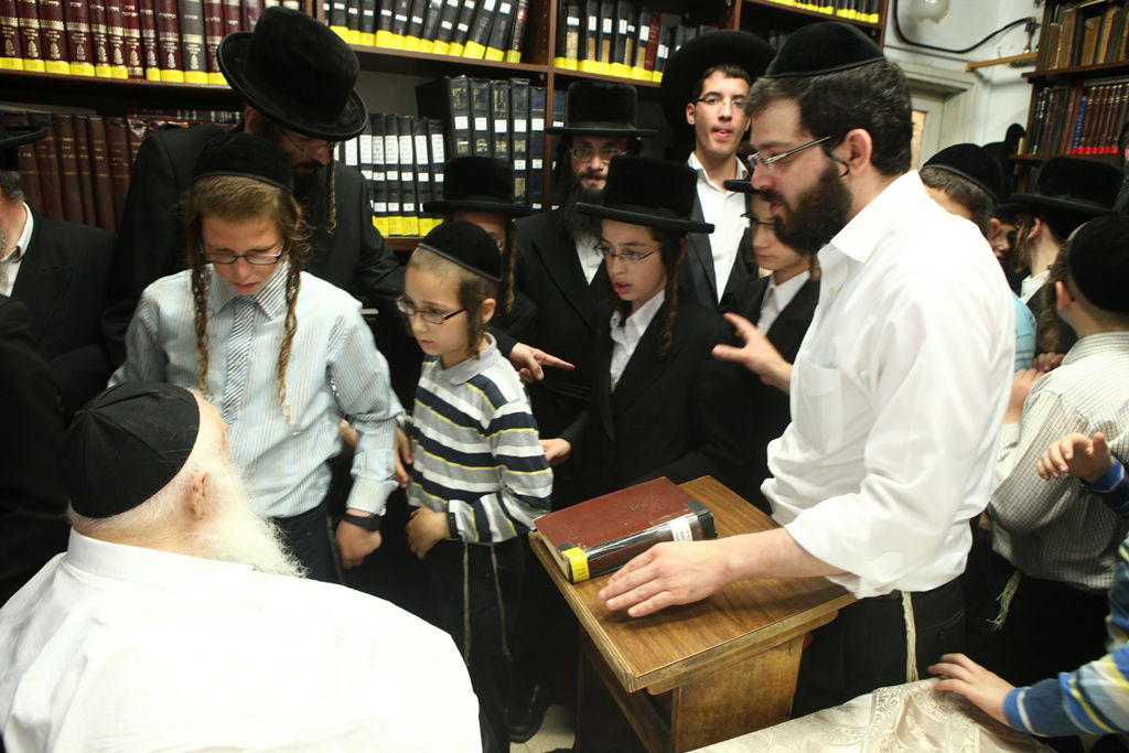 מרן רבי חיים קנייבסקי: "בני ברק נישט דא קיין באמבעס"