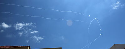 מטחי רקטות לעבר ישראל; 10 יירוטים בגוש דן, באשדוד ובאשקלון