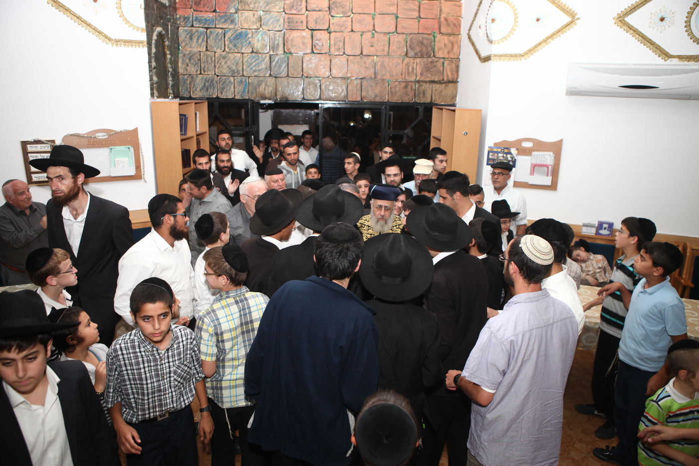 הגאון רבי יצחק יוסף: "אברכים לא צריכים לתת עצות לממשלה"