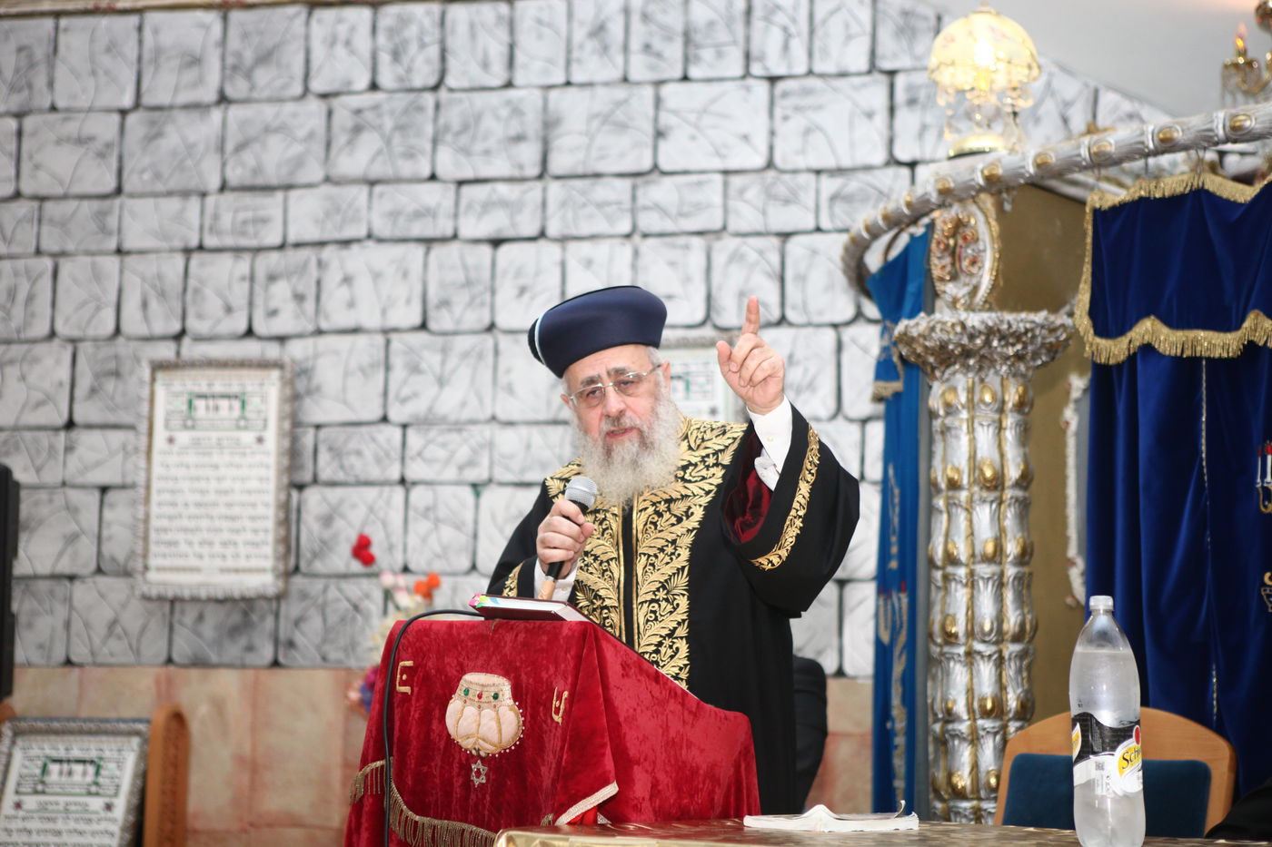 הגאון רבי יצחק יוסף: "אברכים לא צריכים לתת עצות לממשלה"