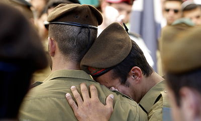 אב ללוחם חרדי שנפצע: "התפללתי שלא יתקשרו, זה חוסר אמונה?"