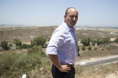 ח"כ גילאון לשר נפתלי בנט: "תתבייש לך, חצוף, אתה נביא שקר"