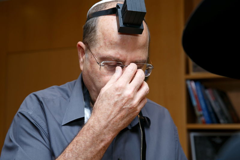 שר הביטחון ראשון: החלה כתיבת ספר תורה לזכות חיילי צה"ל