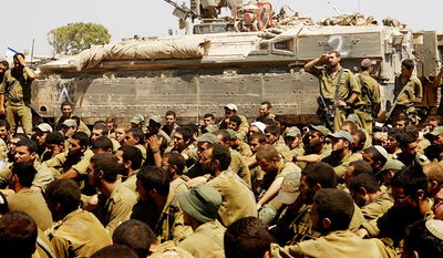 חיילי צה"ל בגבול רצועת עזה