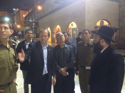 תיעוד: משפחת מקס שטיינברג הי"ד עלתה לכותל לראשונה בחייה