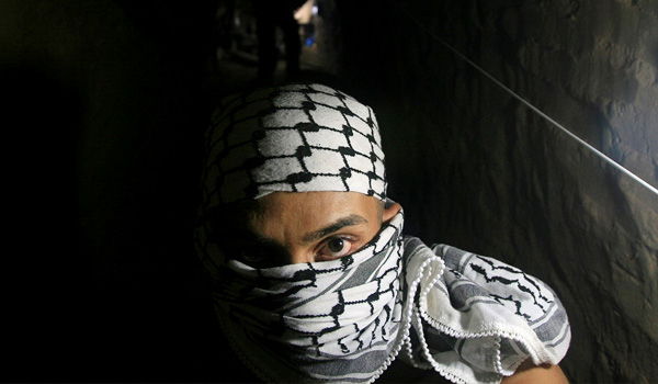 מחבל במנהרה