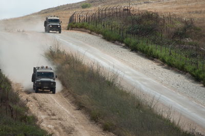ג'יפים צה,ליים בגבול לבנון