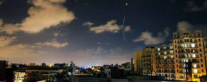 חמאס לא מפסיק לשגר רקטות: אזעקות בשפלה, נפילה בגוש דן