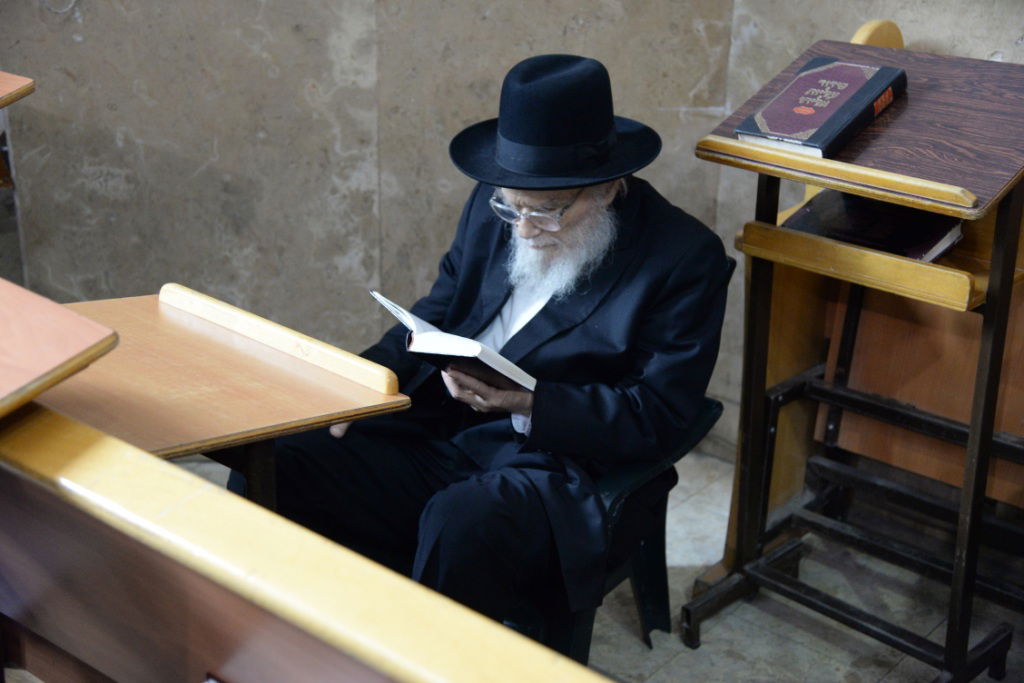 1,946 שנים לחורבן בית המקדש: גדולי ישראל מתאבלים