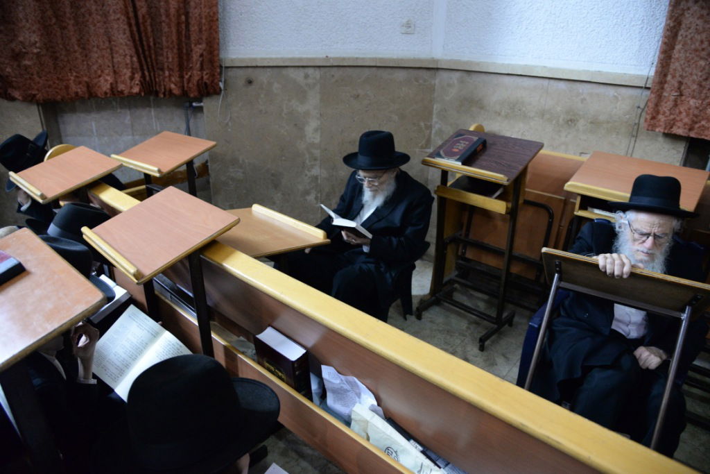 1,946 שנים לחורבן בית המקדש: גדולי ישראל מתאבלים