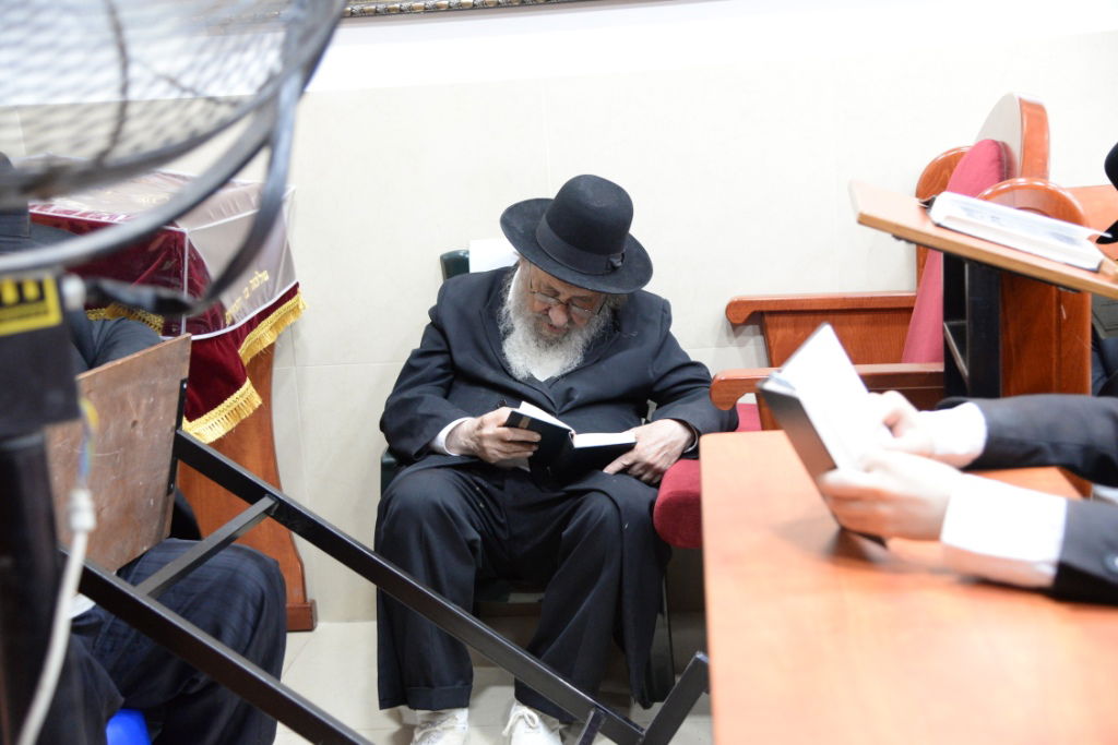 1,946 שנים לחורבן בית המקדש: גדולי ישראל מתאבלים