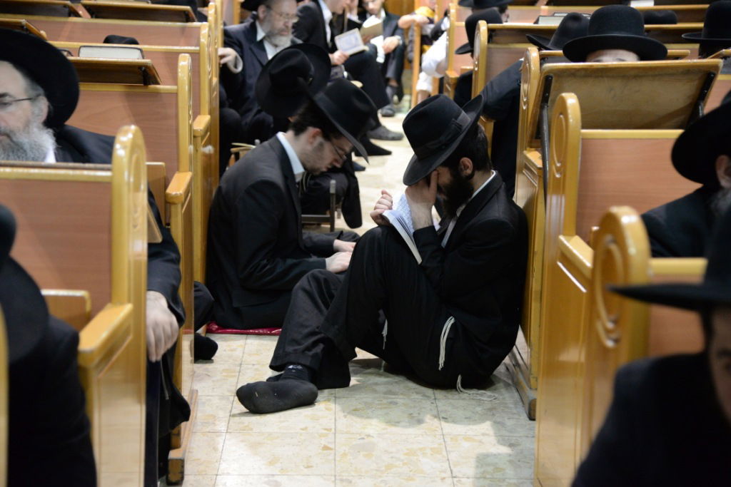 1,946 שנים לחורבן בית המקדש: גדולי ישראל מתאבלים