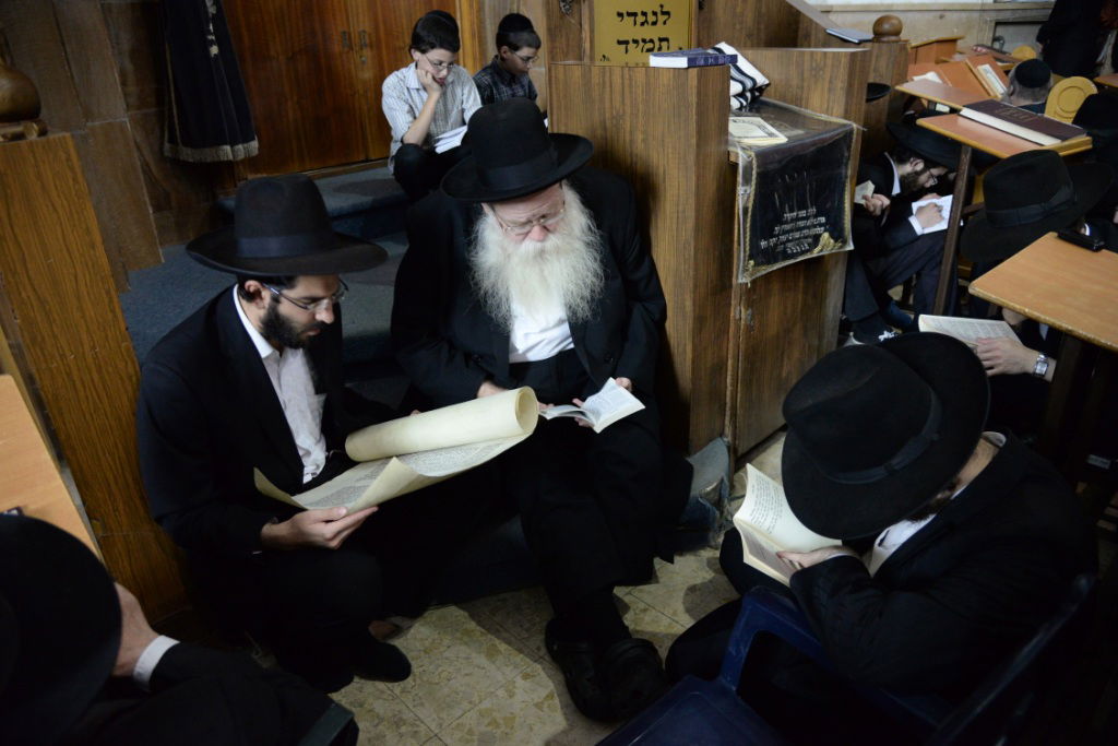 1,946 שנים לחורבן בית המקדש: גדולי ישראל מתאבלים