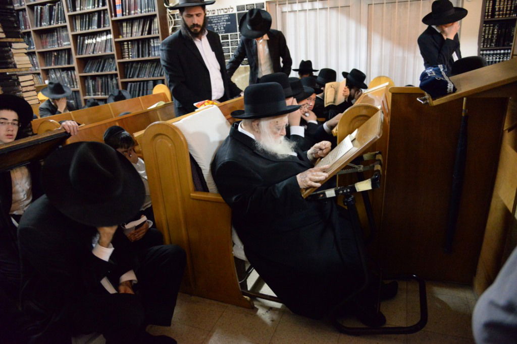 1,946 שנים לחורבן בית המקדש: גדולי ישראל מתאבלים