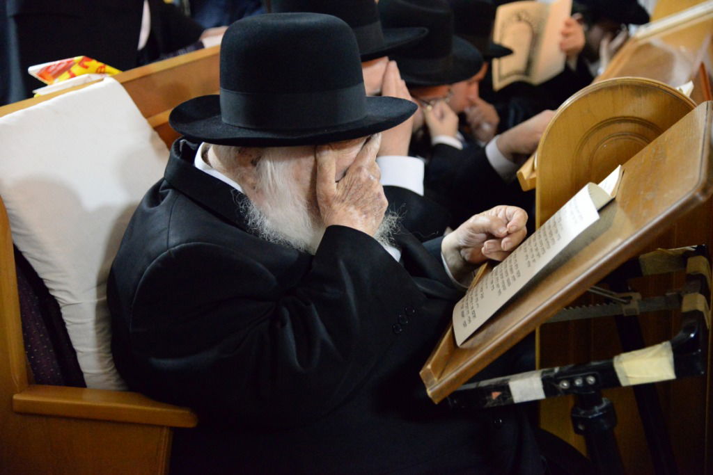 1,946 שנים לחורבן בית המקדש: גדולי ישראל מתאבלים