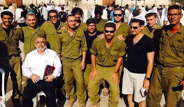 הלוחמים בכותל, היום