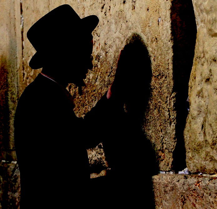 גלריה: מוצאי תשעה באב בכותל המערבי