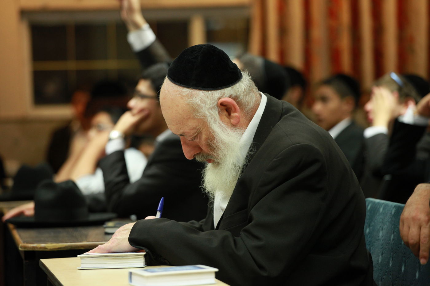 כנס בני תורה הספרדי: נשיא המועצת והגר"י יוסף נעדרו